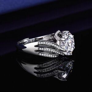 Elegant Silver moissanite Ring